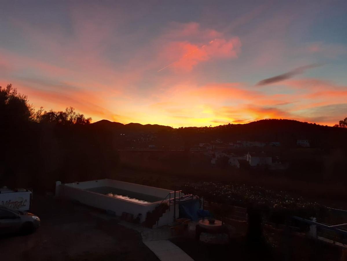 Cortijo El Puente Vendégház Viñuela Kültér fotó